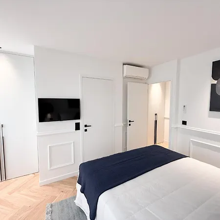 The Forville Elegant 2 Bedroom In The Heart Of Cannes
