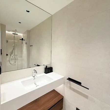 The Forville Elegant 2 Bedroom In The Heart Of