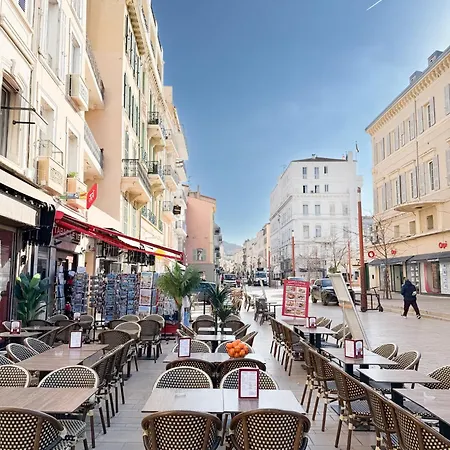 The Forville Elegant 2 Bedroom In The Heart Of Apartment *